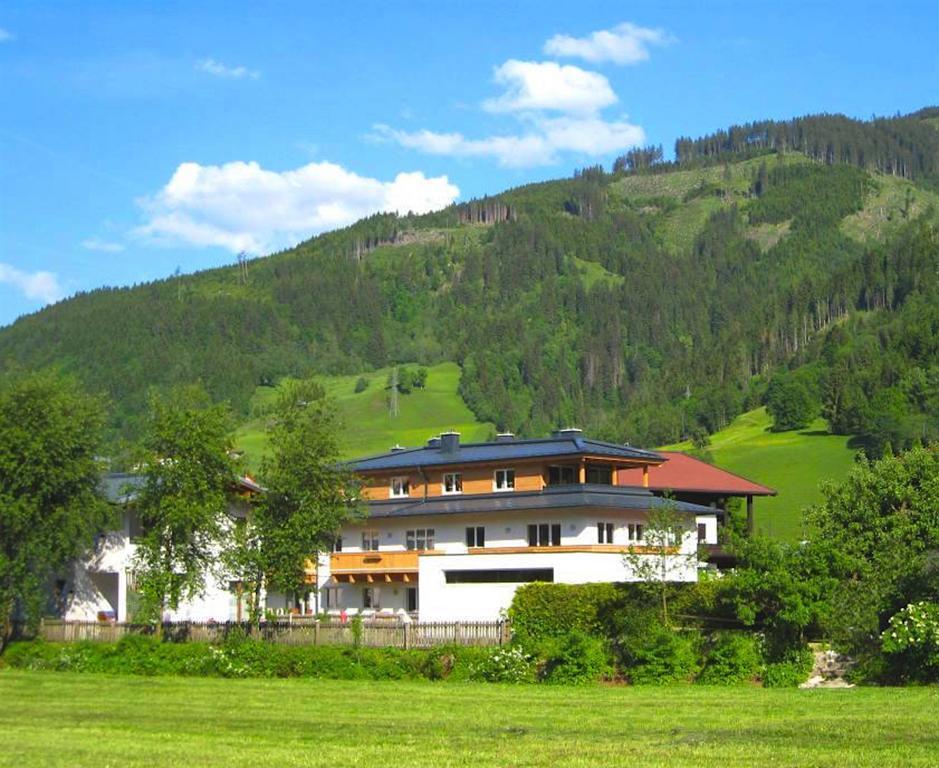 Apartment Lenny - By Alpen Apartments Kaprun Eksteriør billede